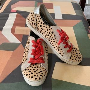 DOLCE VITA cheeta print sneakers